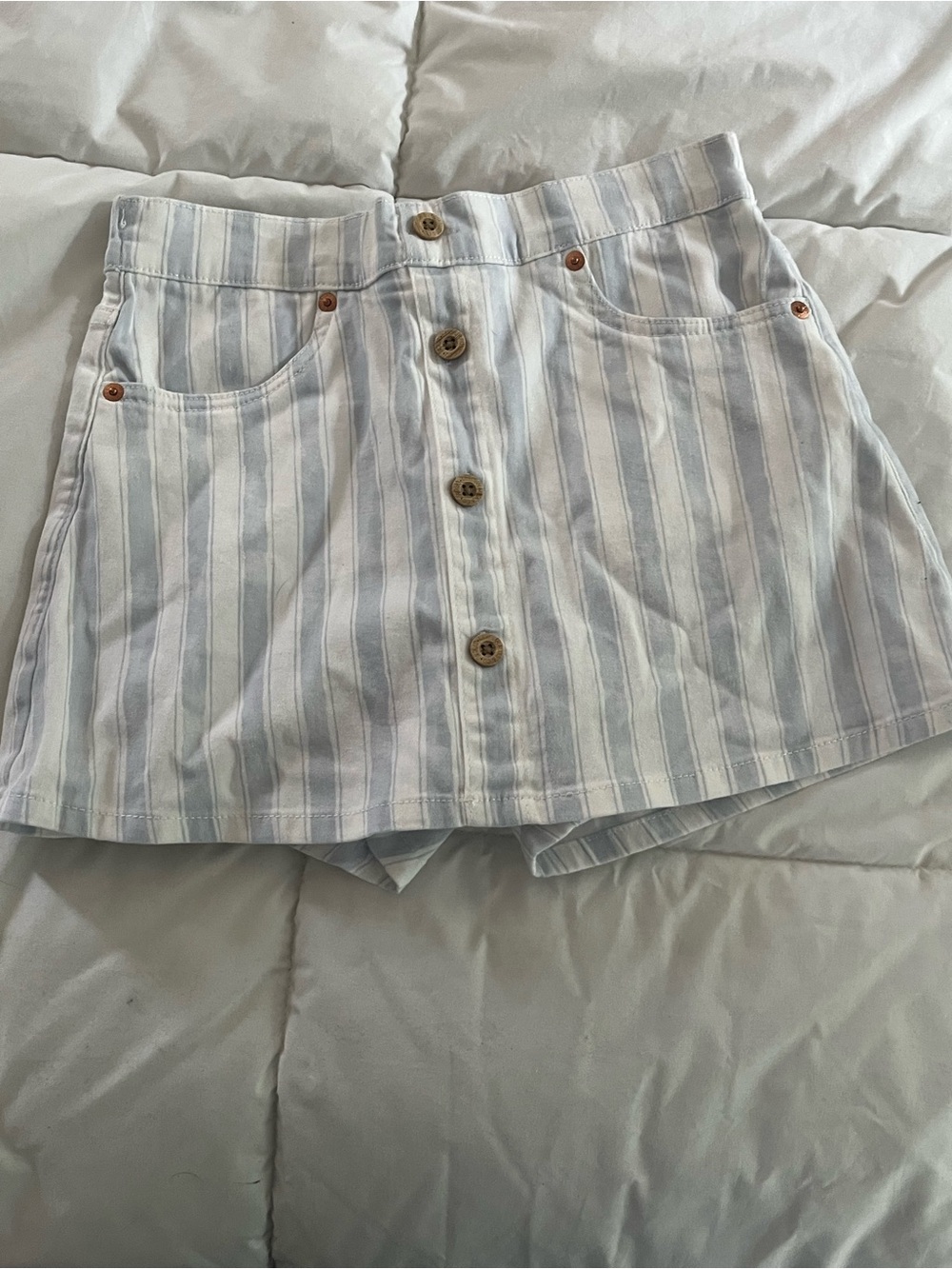 Levi's Light Blue and White Striped Button-Front Skort